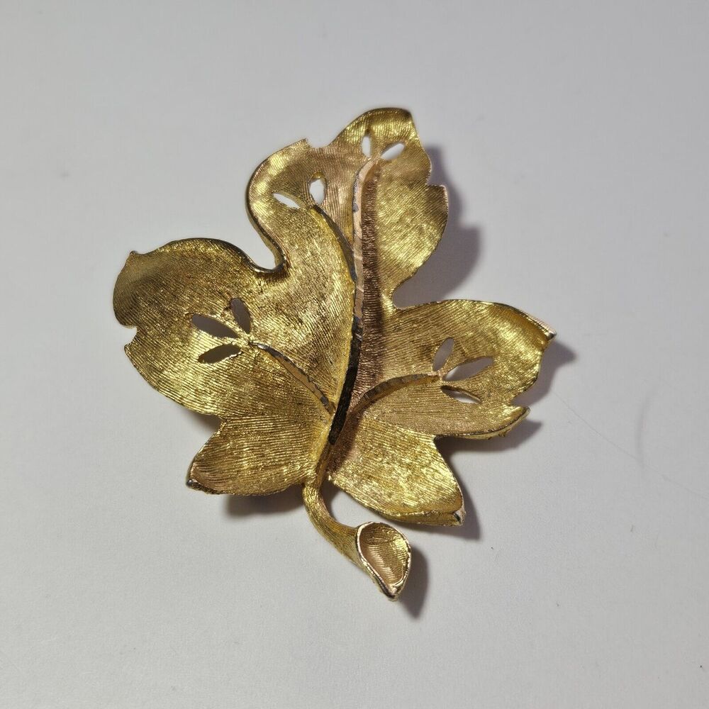 Vintage Brooch Pin Gold Tone BSK Maple Leaf Brushed Texture